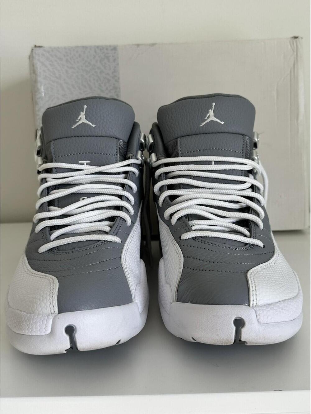 Nike Jordan Air Jordan 12 Retro Stealth, Mens Size 10 Cool Gray/White Excellent